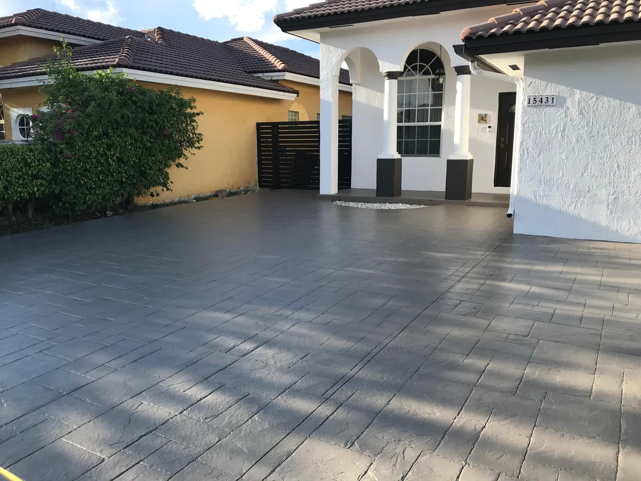 Finished driveway and entrance from our portfolio.
